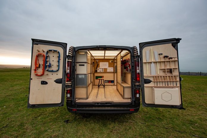 Nissan presenta una van concepto de NV300 en el Auto Show de Bru