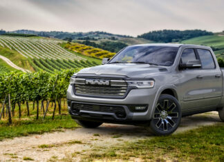 Ram 1500 Ramcharger 2025 con una increíble autonomía eléctrica